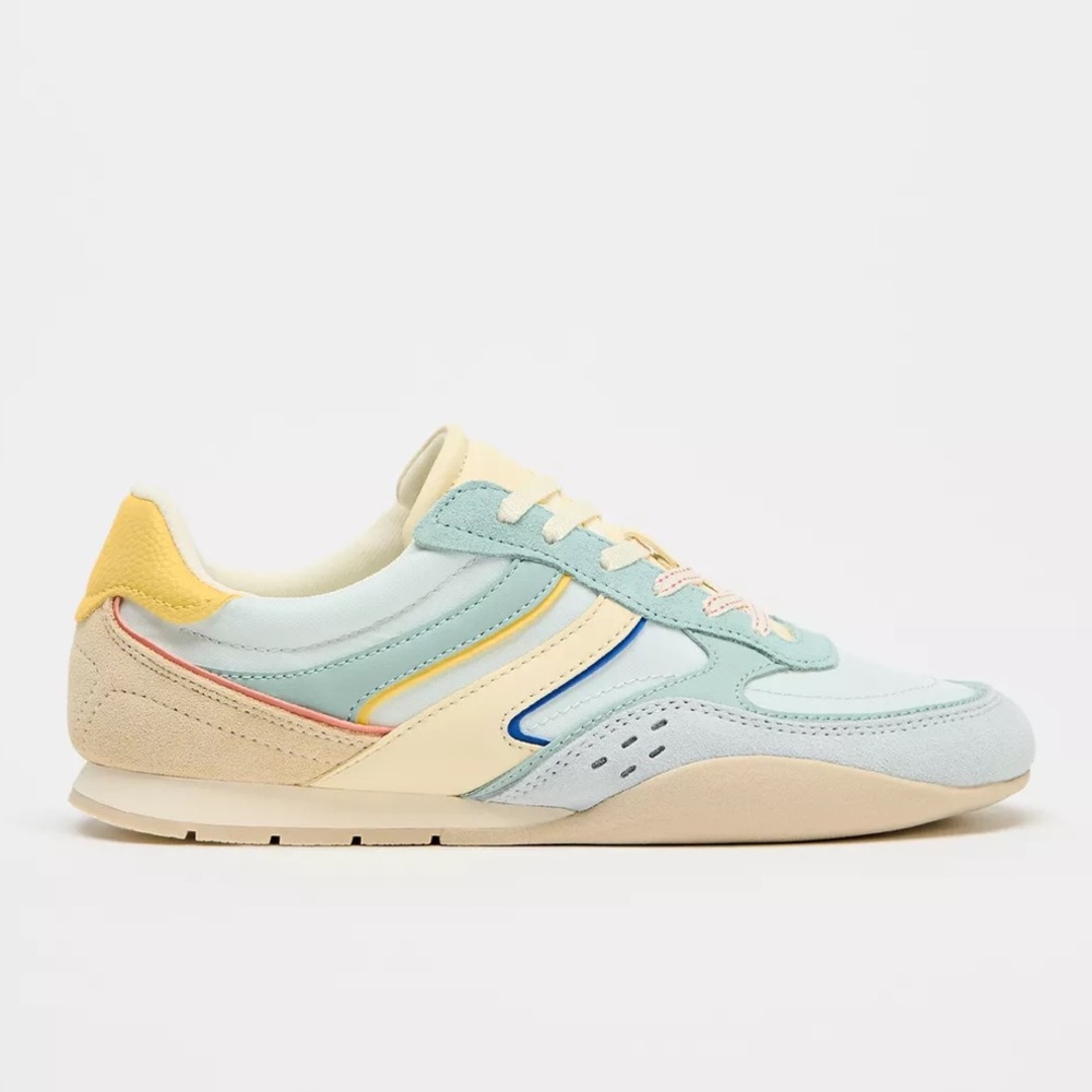 Color Combination Running Shoes - Picture 3 of 6